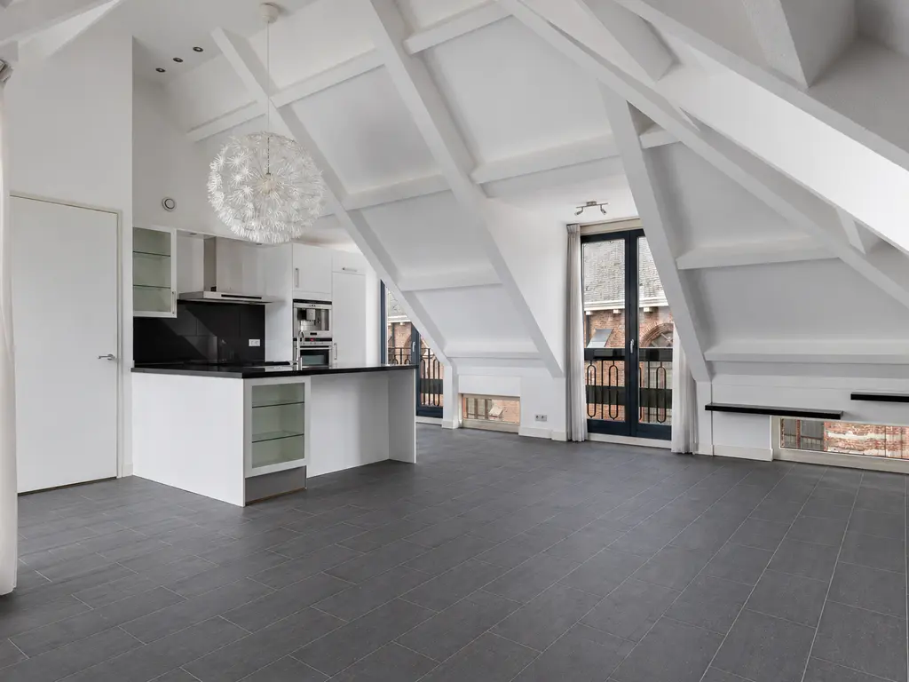 Kerkplein 13, WOERDEN