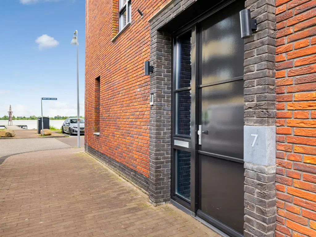 Meer van Annecy 7, WOERDEN