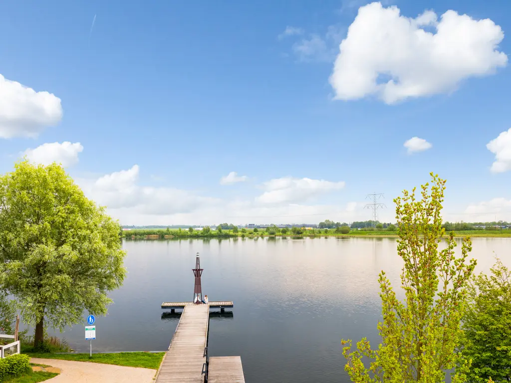 Meer van Annecy 7, WOERDEN