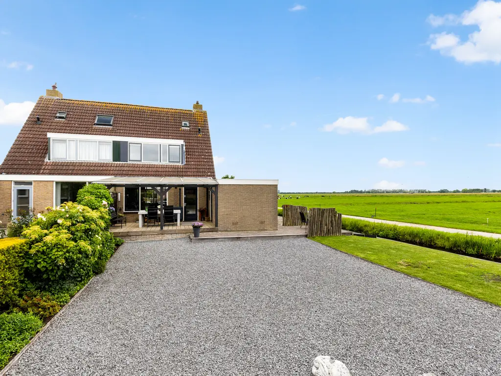 Lijsterbeslaan 7, ZEGVELD