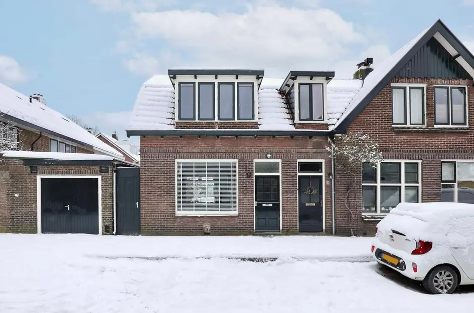 Hulststraat 12
