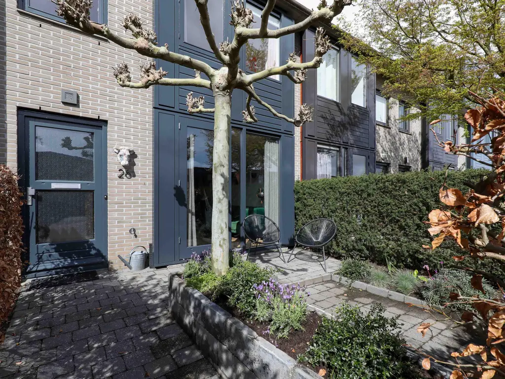 Lage Geeren 26, HOOGLAND