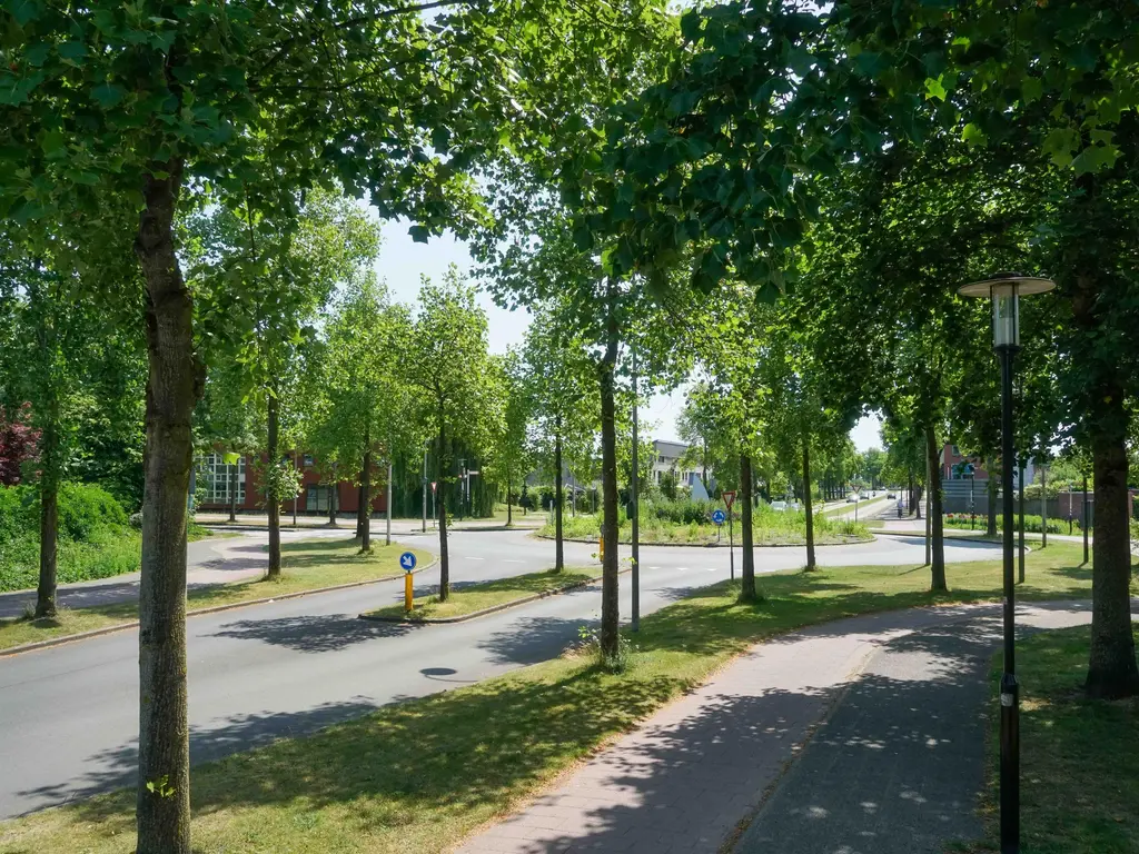 Lage Geeren 26, HOOGLAND
