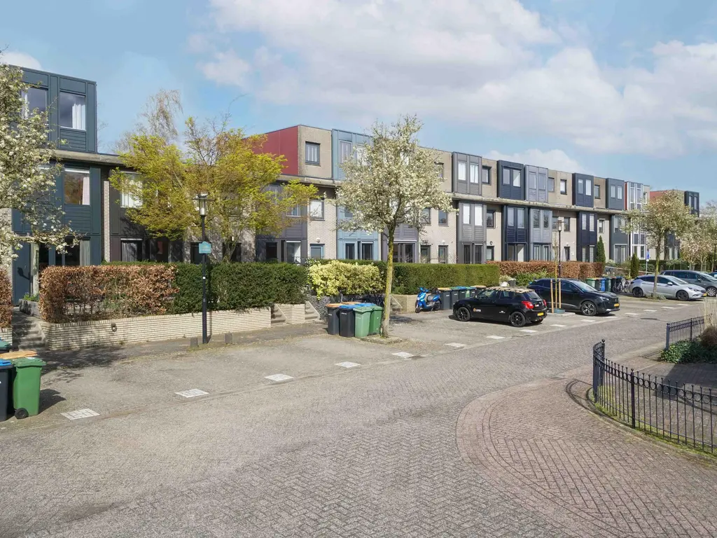 Lage Geeren 26, HOOGLAND