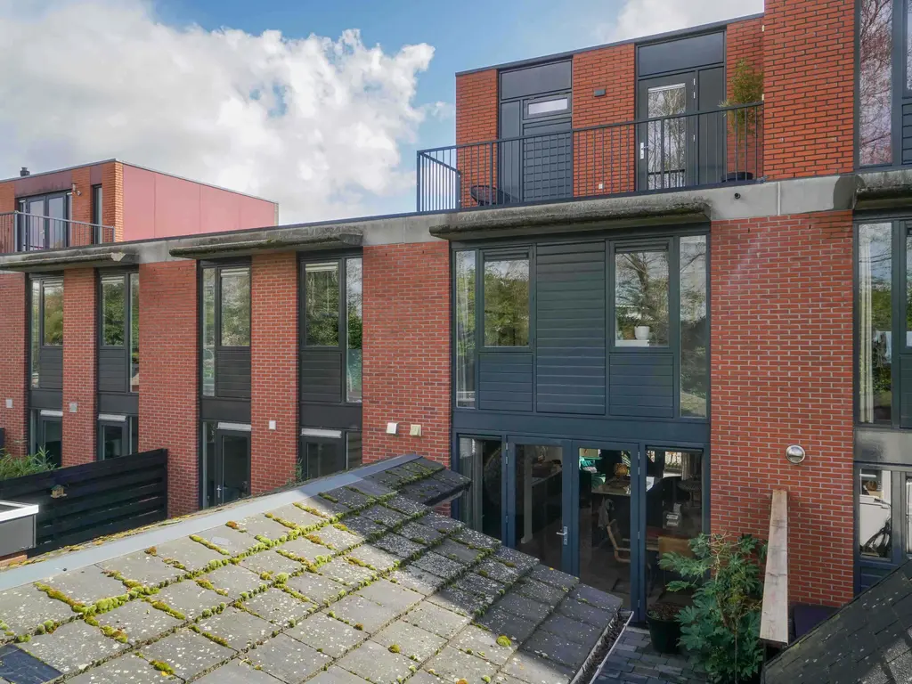 Lage Geeren 26, HOOGLAND