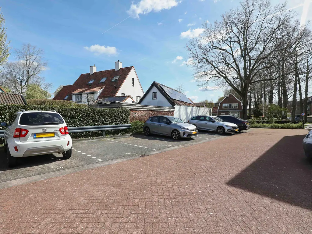 Tolick 3, HOOGLAND