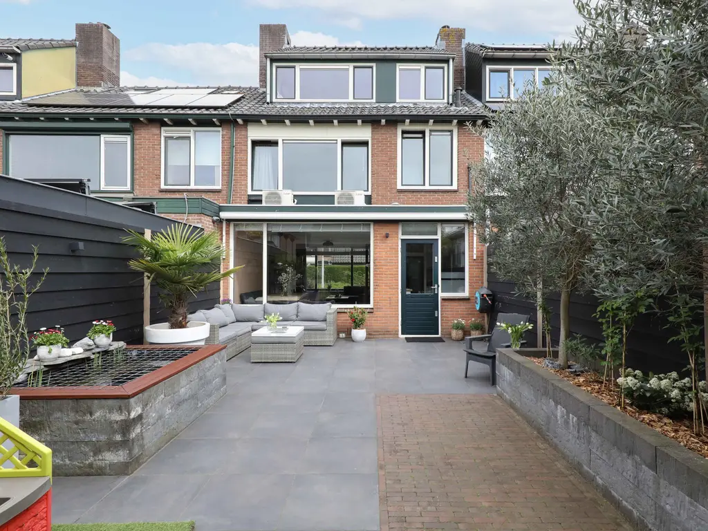 Jasmijnpad 8, HOOGLAND
