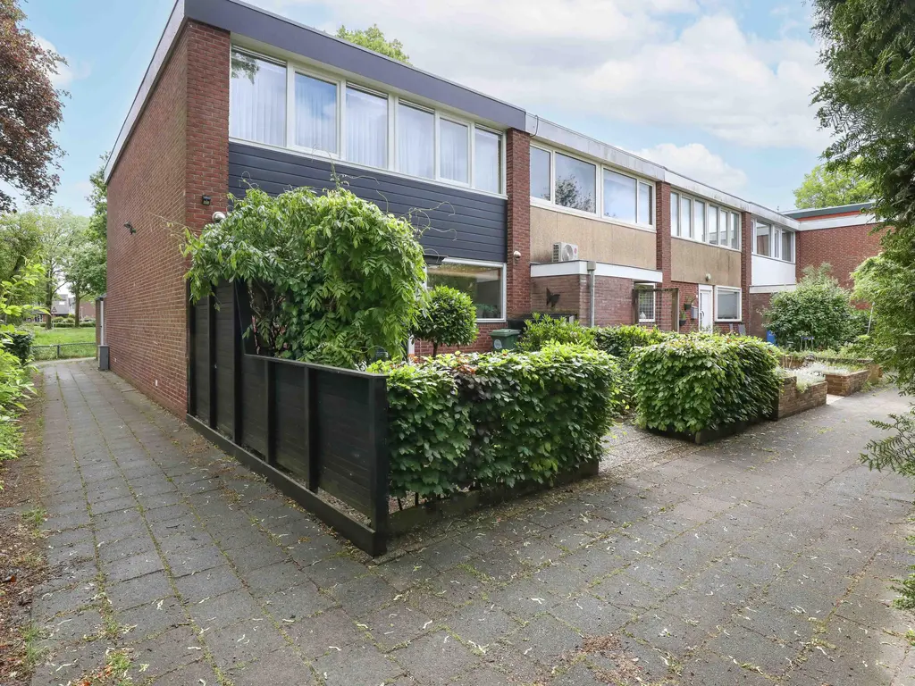Fluitekamp 8, HOOGLAND