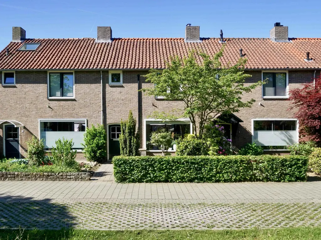 Plataanweg 34, HOOGLAND
