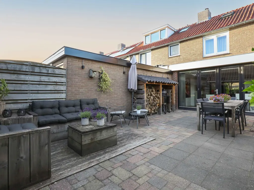 Plataanweg 34, HOOGLAND