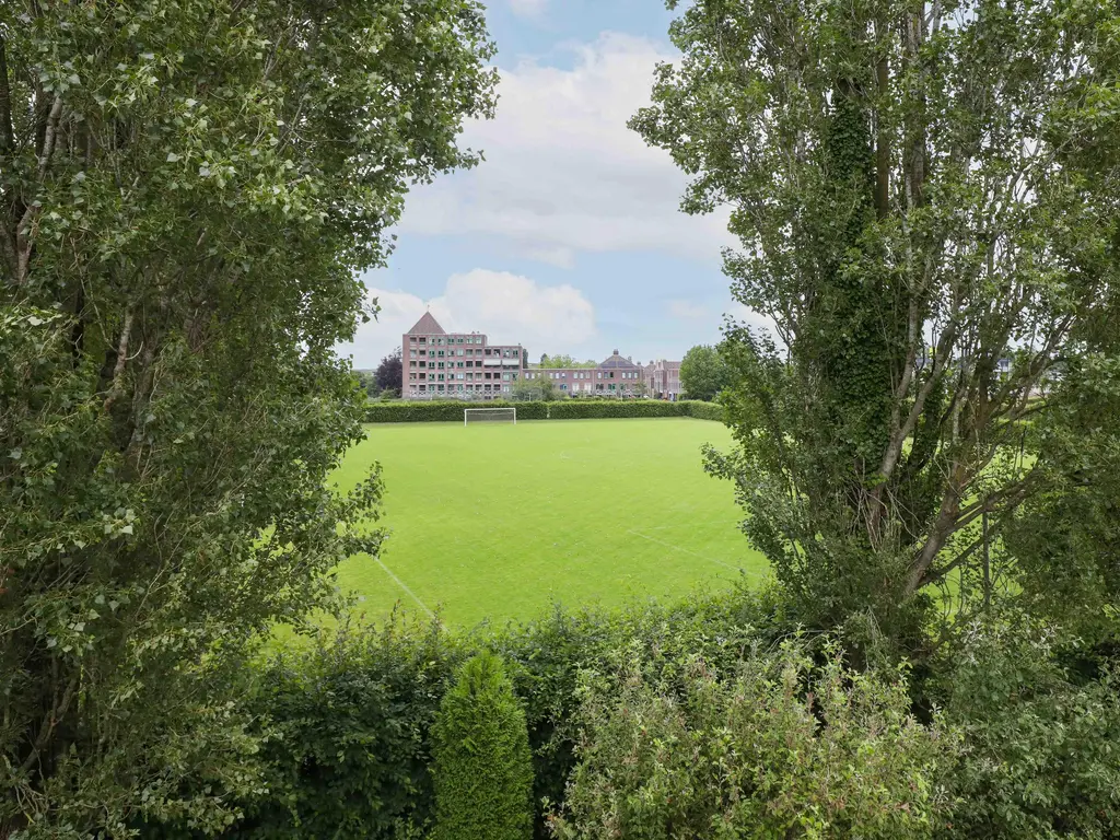Zadelmakerstraat 13, HOOGLAND