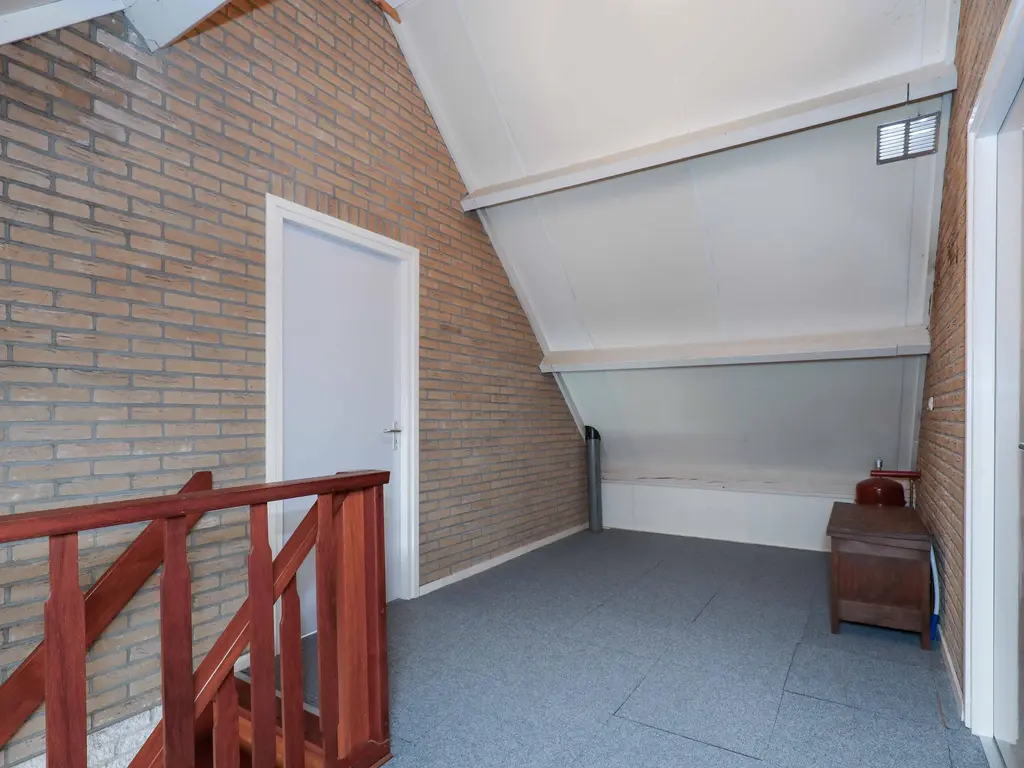 Zadelmakerstraat 13, HOOGLAND