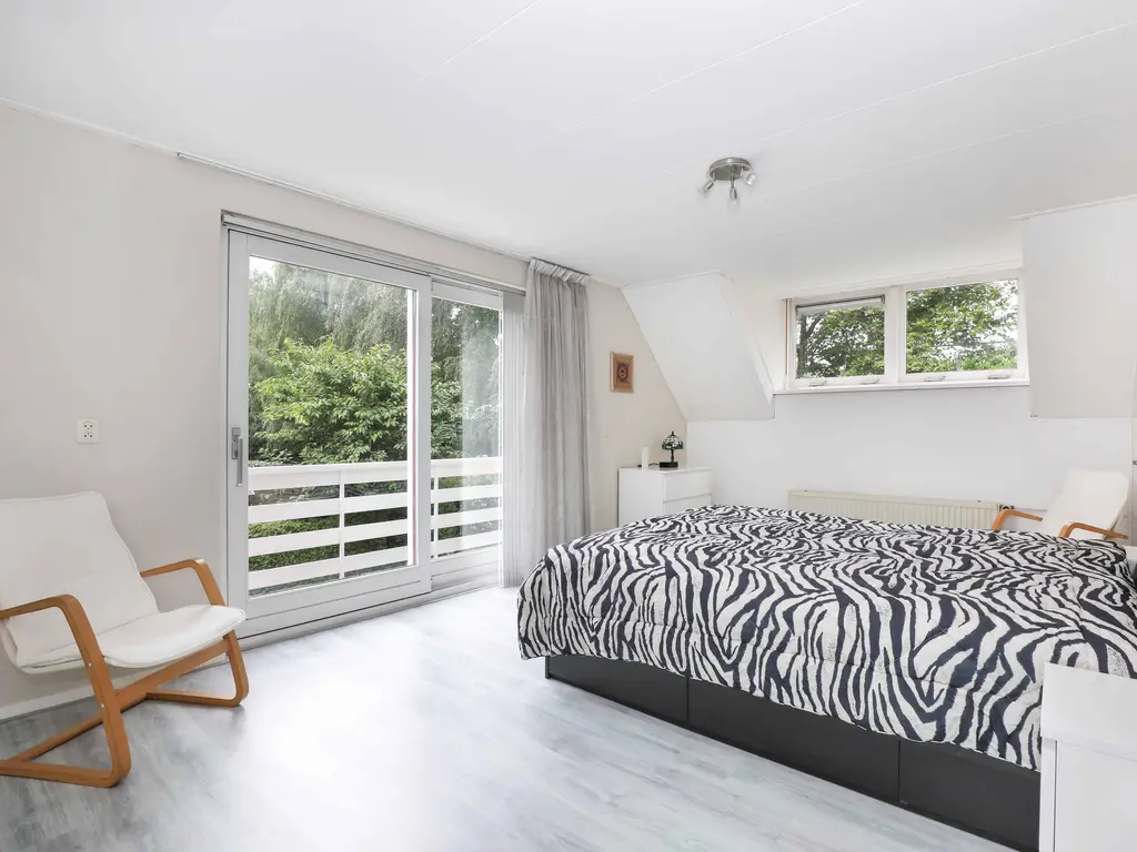 Zadelmakerstraat 13, HOOGLAND
