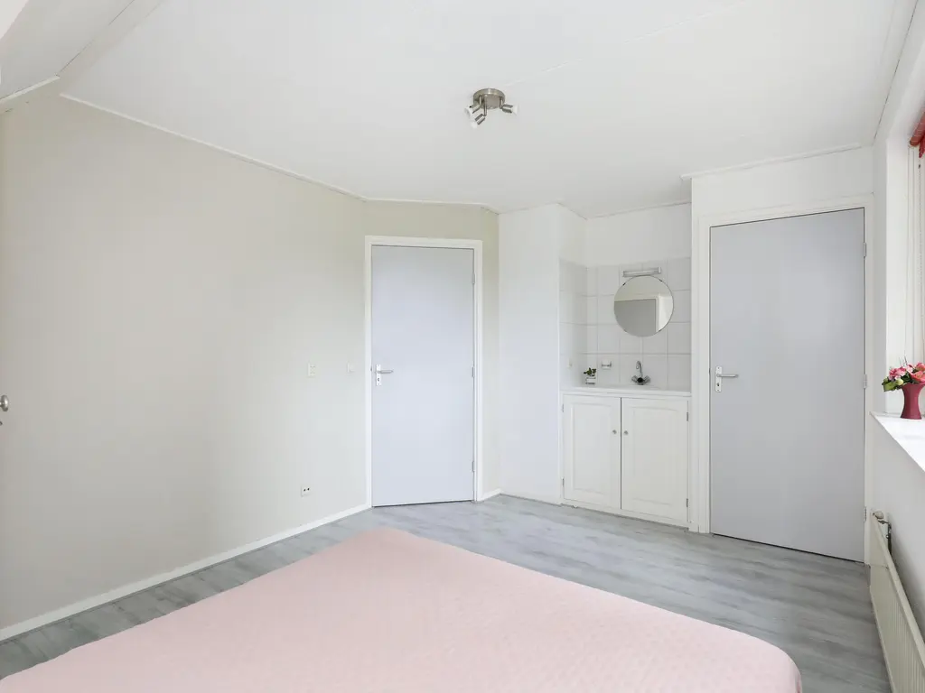 Zadelmakerstraat 13, HOOGLAND