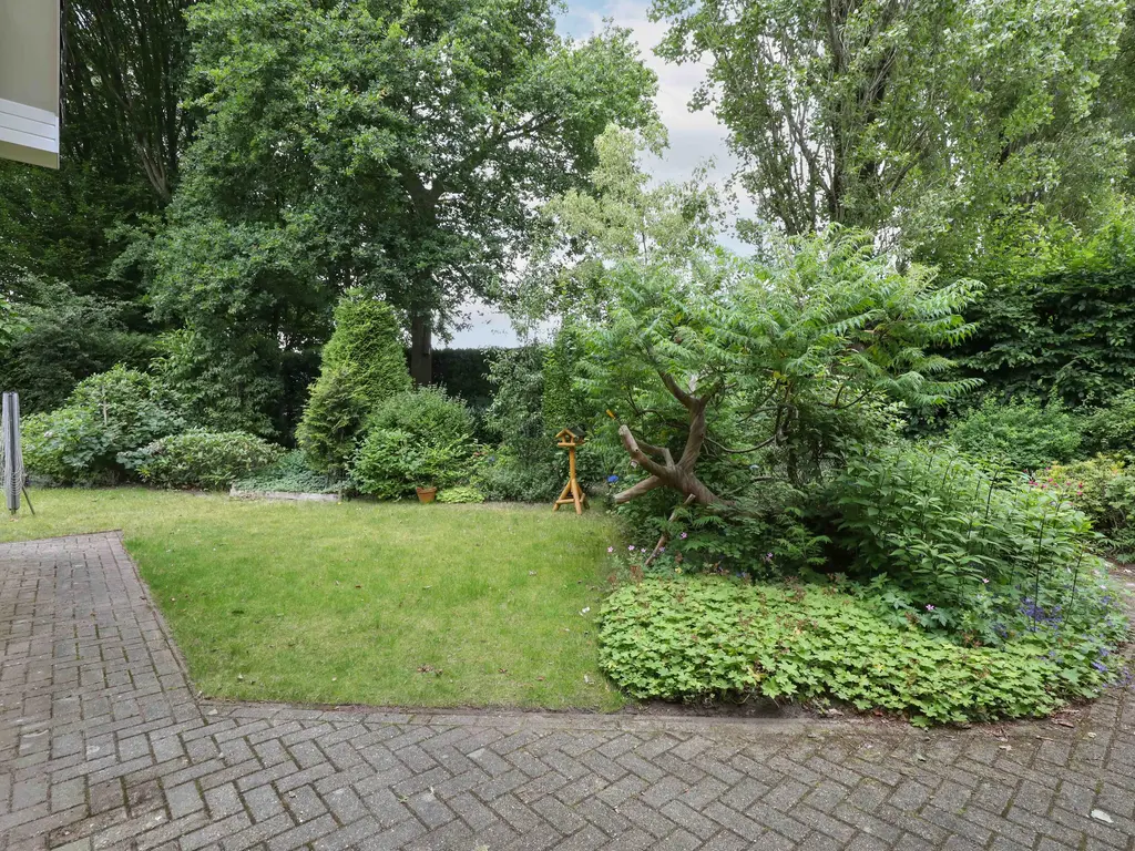 Zadelmakerstraat 13, HOOGLAND