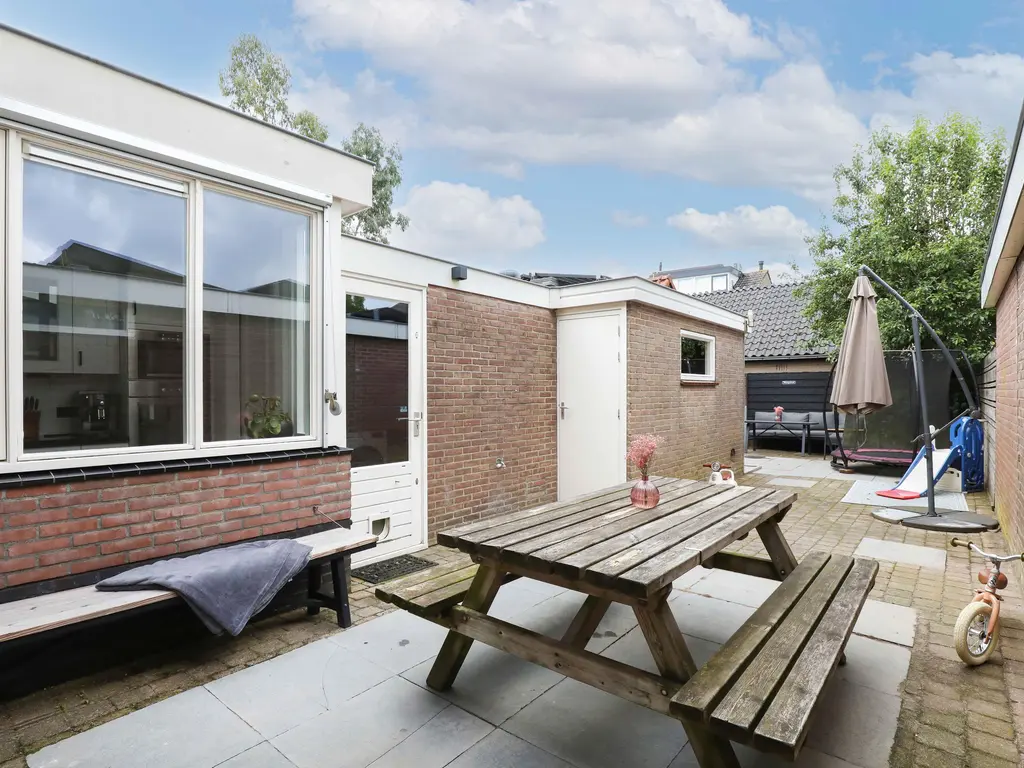 Plataanweg 32, HOOGLAND