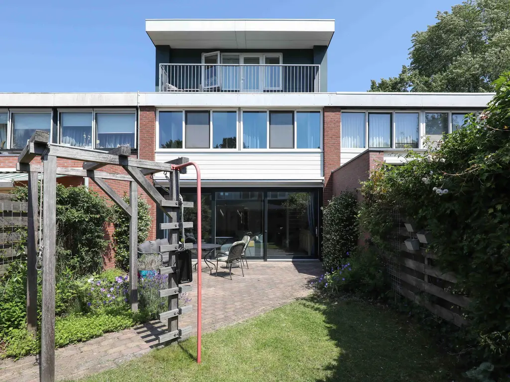 Kolkrijst 121, HOOGLAND