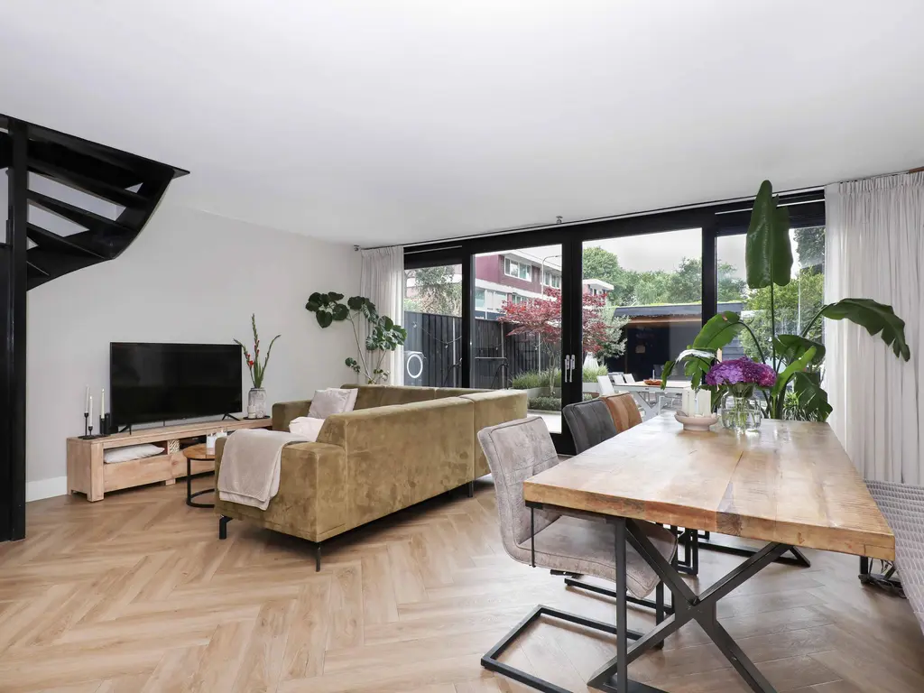 Kolkrijst 5, HOOGLAND