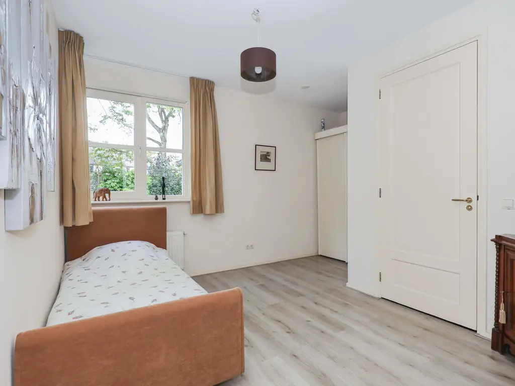 Houtsnijderpad 12, HOOGLAND