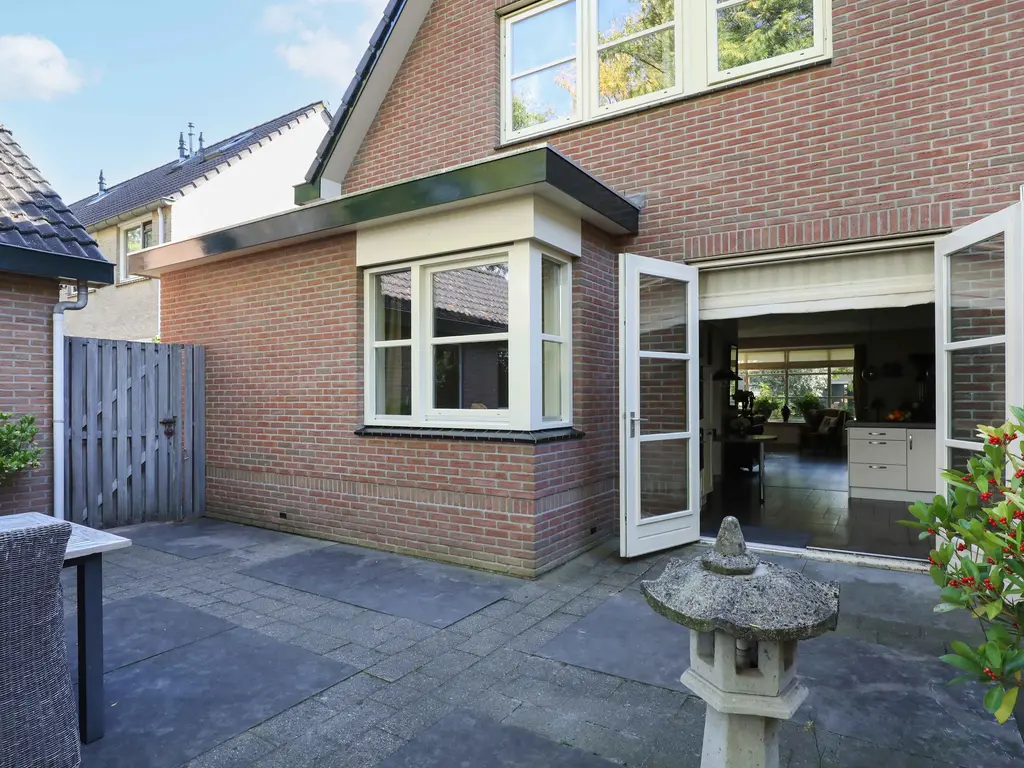 Houtsnijderpad 12, HOOGLAND
