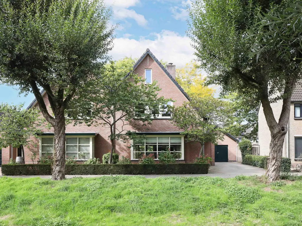 Houtsnijderpad 12, HOOGLAND