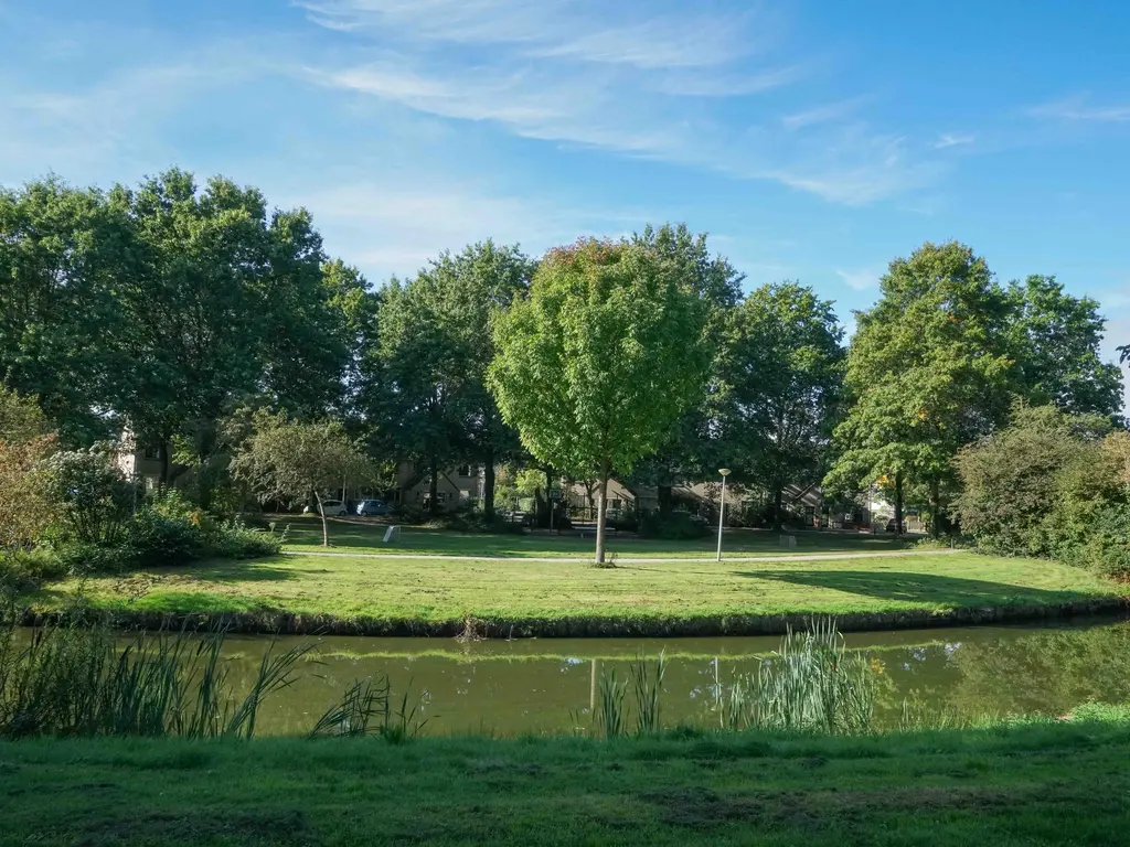 Houtsnijderpad 12, HOOGLAND