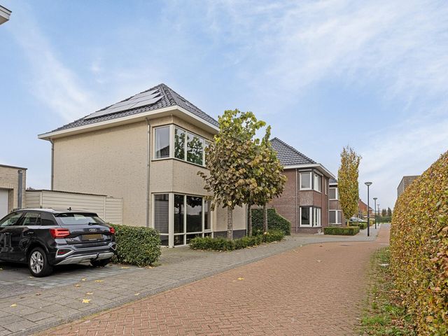 Foto van Achter de Hoven 2a