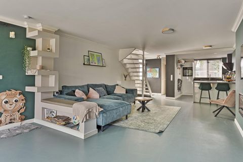 Van Deelenstraat 133A