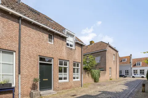 Zustersteeg 2
