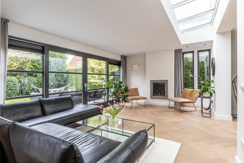 Vincent van Goghlaan 40