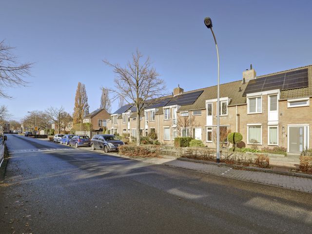 Foto van Burgemeester Teijssenlaan 25