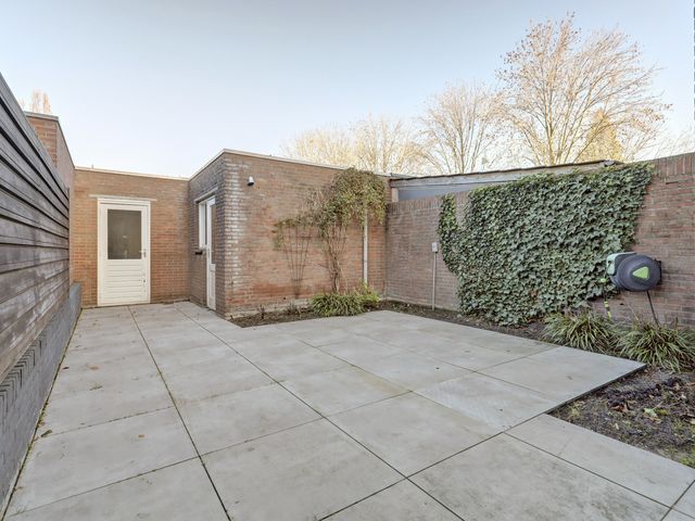 Foto van Burgemeester Teijssenlaan 25