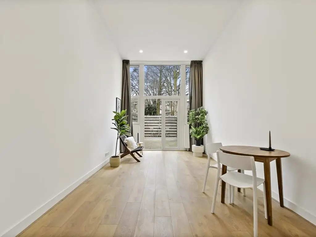 Minckelersstraat 10D, 'S-GRAVENHAGE