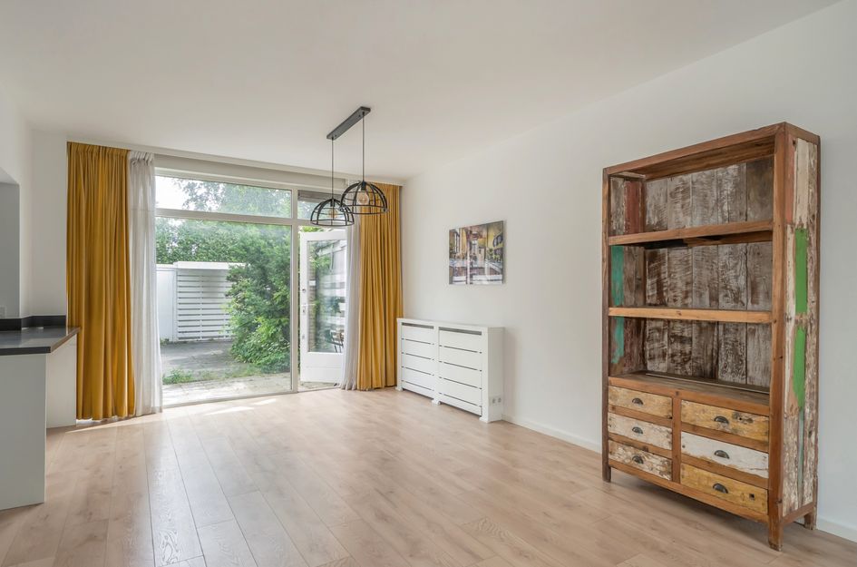 Tussenwoning te koop: Abraham Lincolnlaan 11, Rijswijk