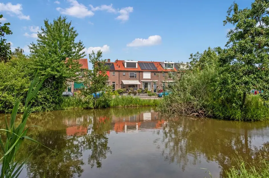 Burg Musquetiersingel 18