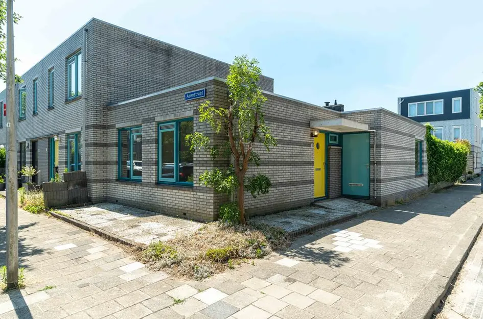 Oe Thantstraat 4