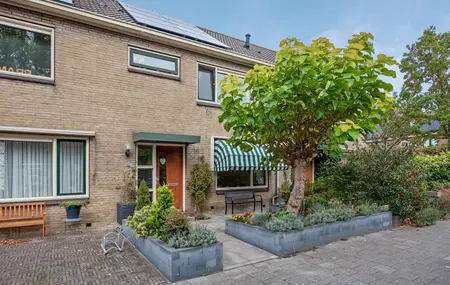 Dr H.J. van Mooklaan 50, RIJSWIJK