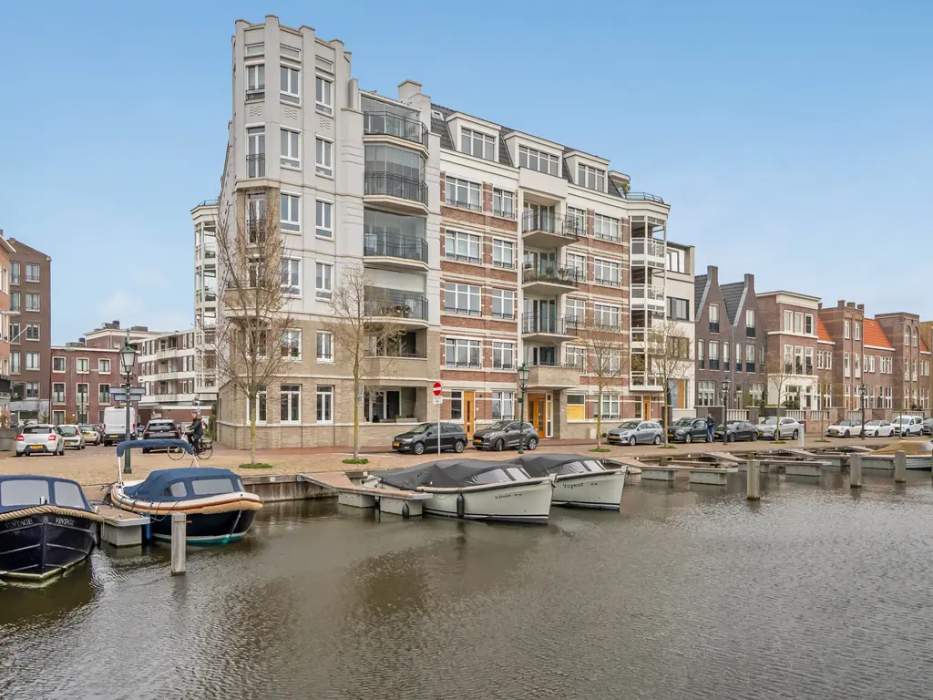 Van Ravesteijnkade 1, LEIDSCHENDAM