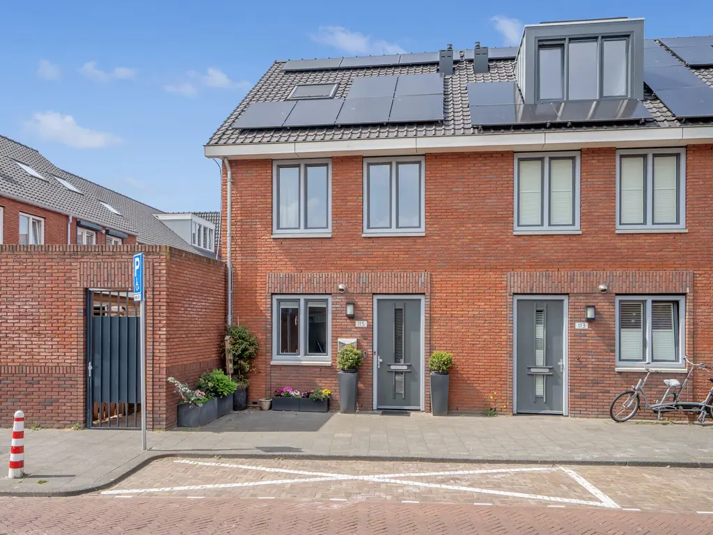 Abraham van Beyerenstraat 115, 'S-GRAVENHAGE