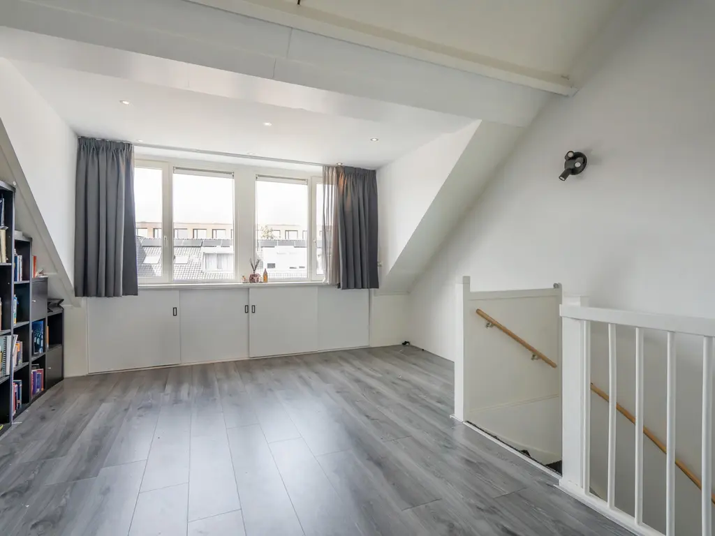 Abraham van Beyerenstraat 115, 'S-GRAVENHAGE