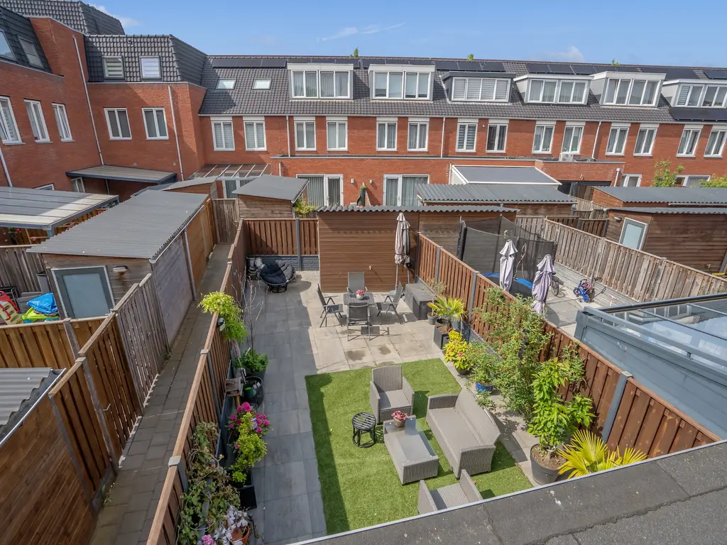 Abraham van Beyerenstraat 115, 'S-GRAVENHAGE