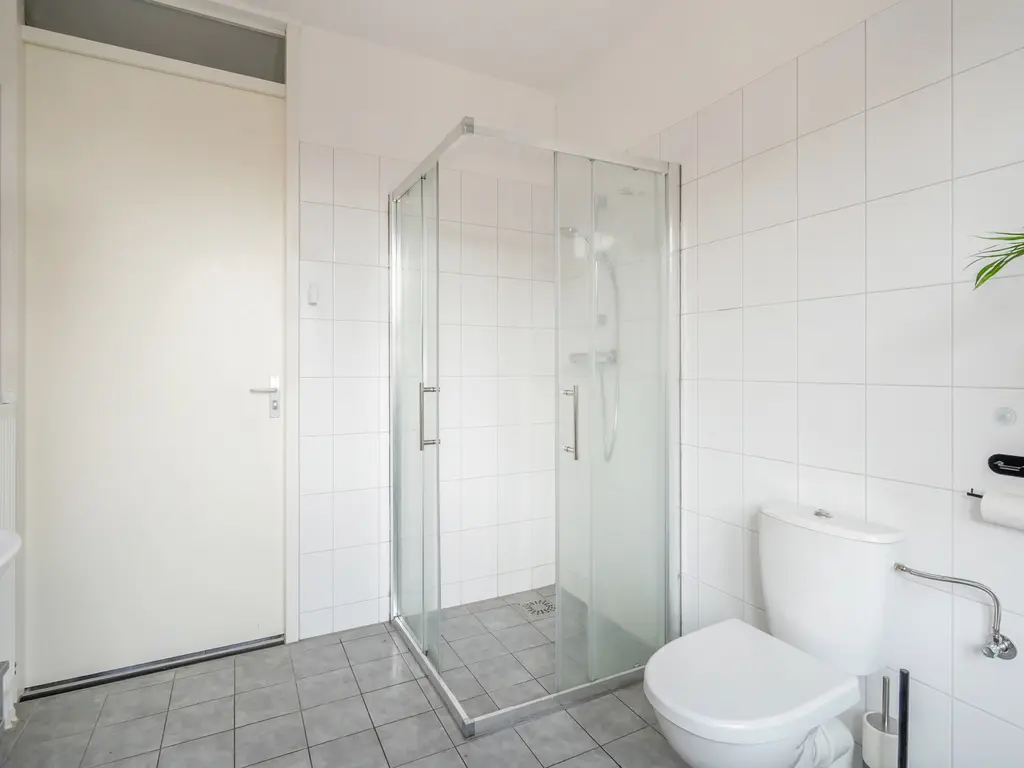 Abraham van Beyerenstraat 115, 'S-GRAVENHAGE