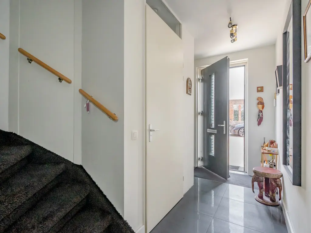 Abraham van Beyerenstraat 115, 'S-GRAVENHAGE