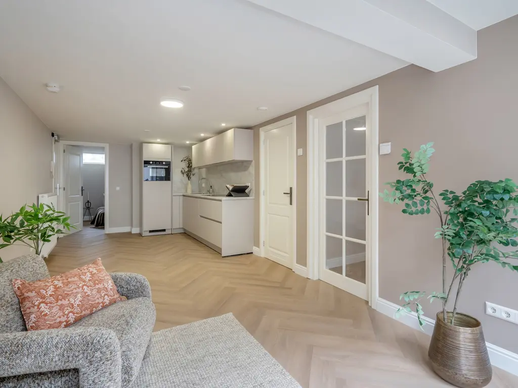 Renbaanstraat 33A, 'S-GRAVENHAGE