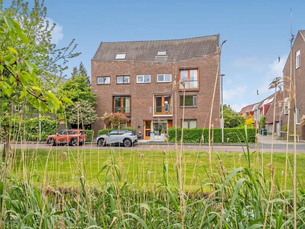 Anthony Fokkersingel 110, 'S-GRAVENHAGE