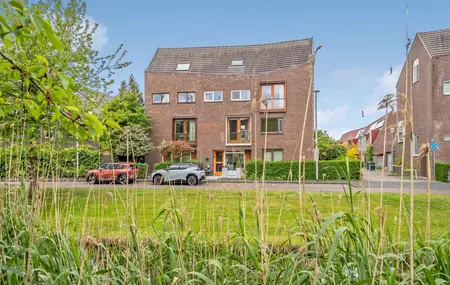 Anthony Fokkersingel 110, 'S-GRAVENHAGE