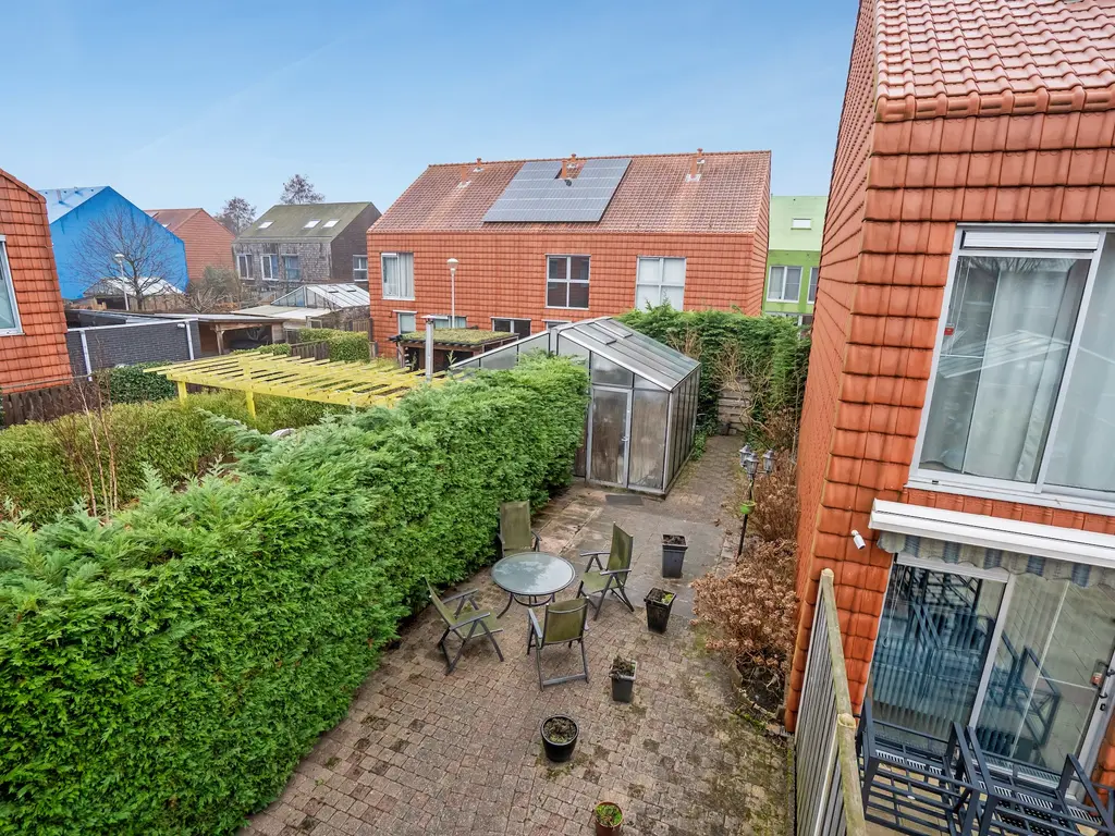 Stiemensvaart 41, 'S-GRAVENHAGE