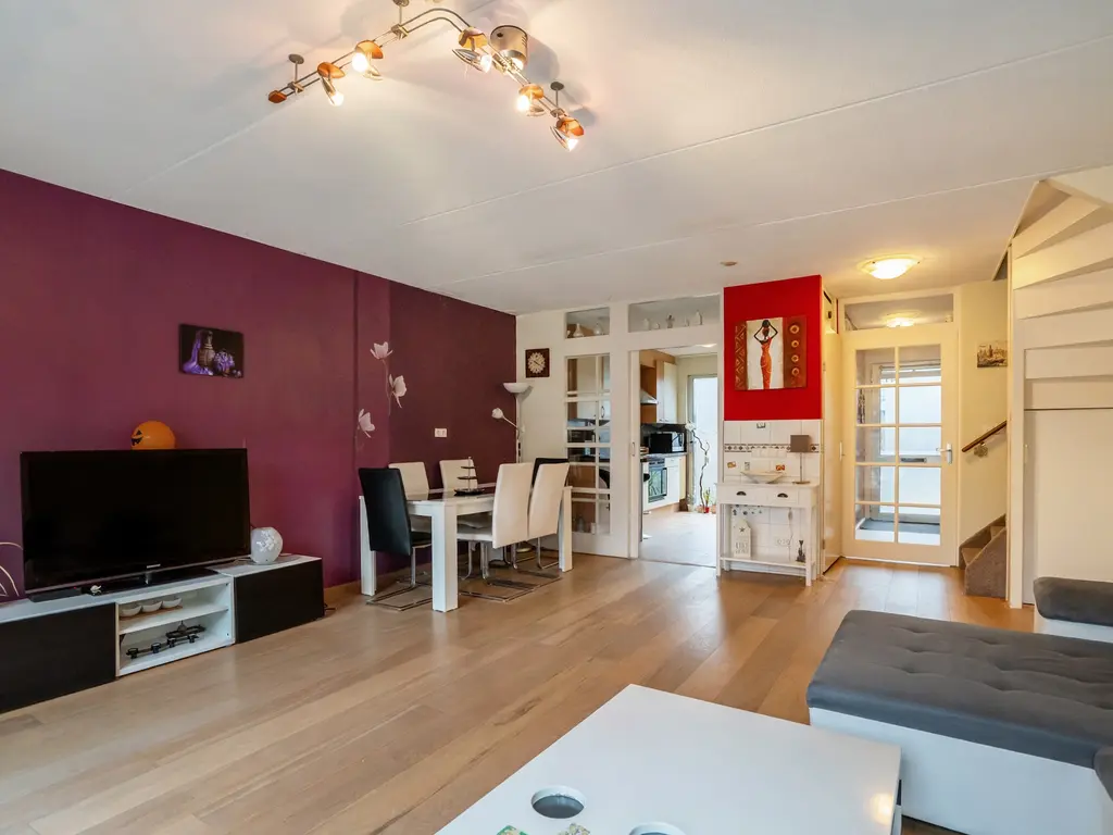 Stiemensvaart 41, 'S-GRAVENHAGE