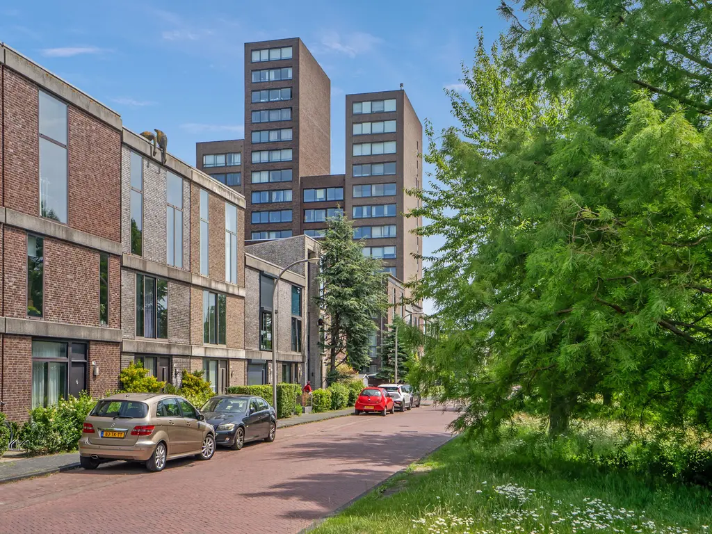 Weidevogellaan 192, 'S-GRAVENHAGE