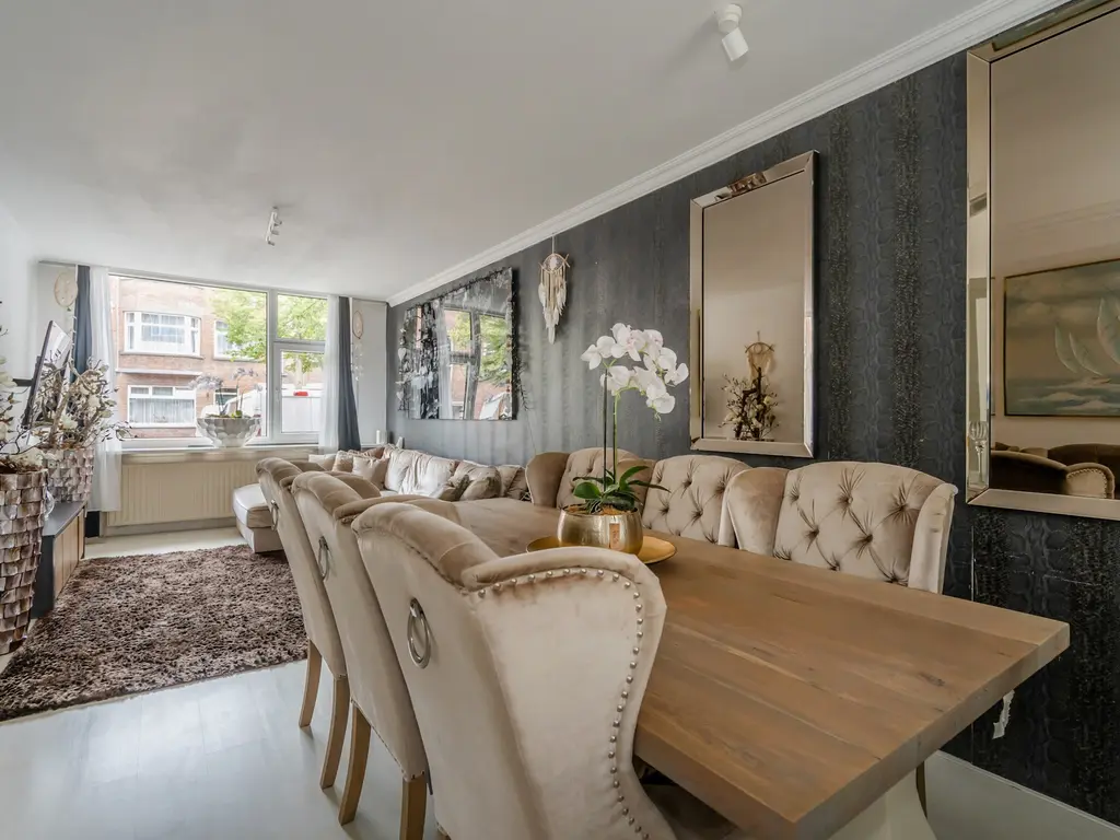 Van Zeggelenlaan 421, 'S-GRAVENHAGE